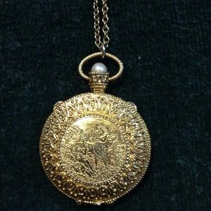 Vintage 30" gold locket
